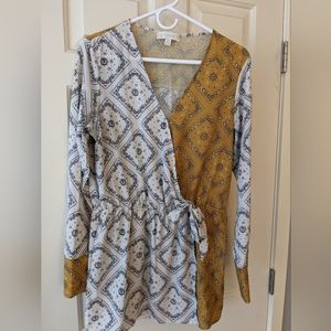 Women's Suzanne Betro Weekend mixed print faux wrap top Size M